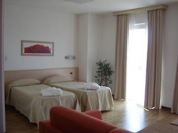 Park Hotel Мондови Экстерьер фото